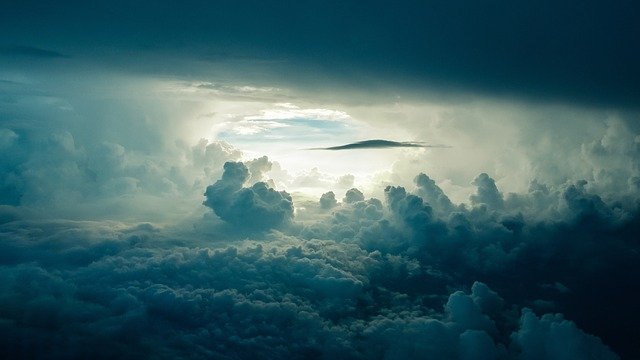 Nowa era – o chmurach internetowych słów kilka